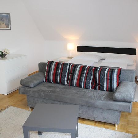Ferienwohnung Und Gaestezimmer Korb Krumpendorf Exterior foto