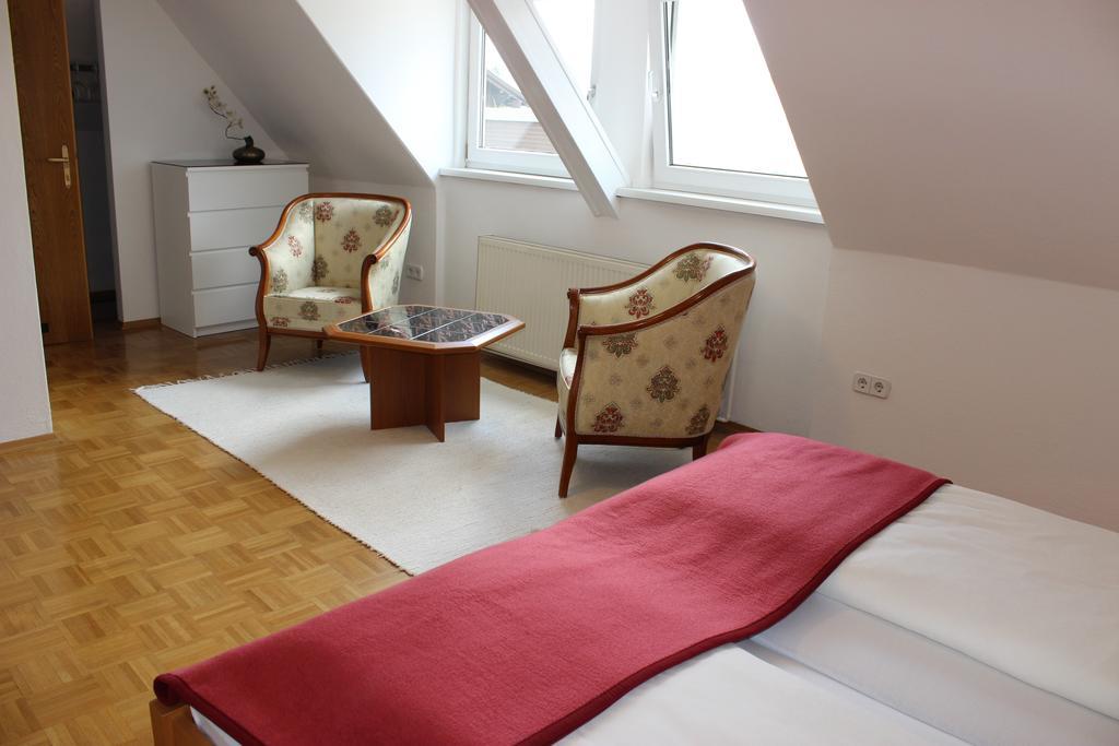 Ferienwohnung Und Gaestezimmer Korb Krumpendorf Cameră foto